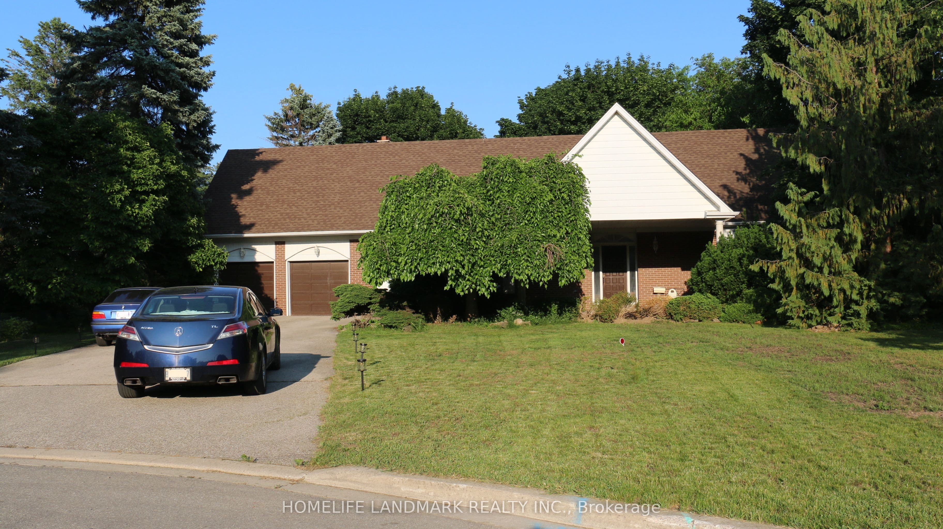 Property at 1564 Atrium Court, Mississauga, ON L5H 2B8