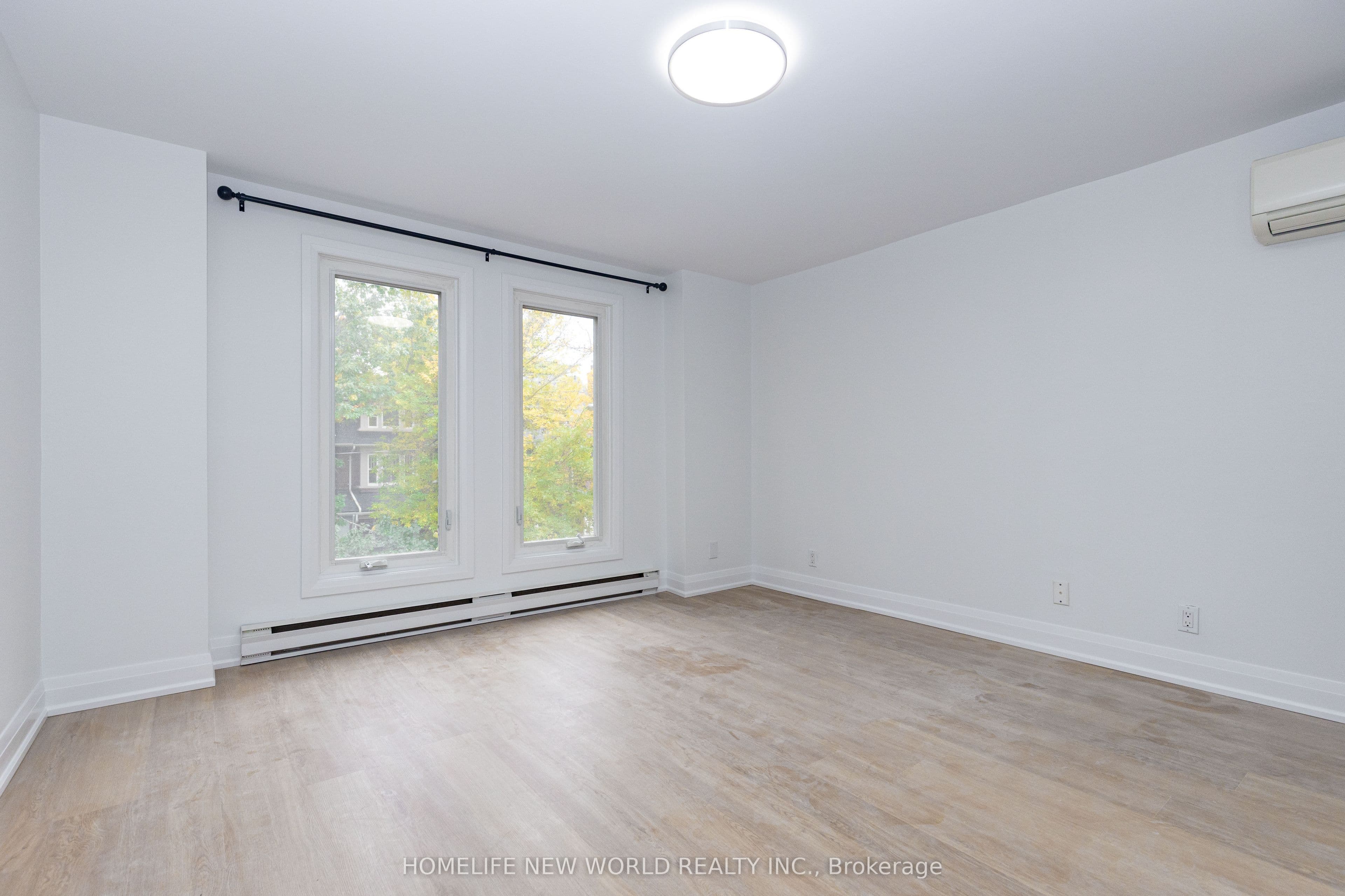 Property at 4 Langley Avenue, Toronto, ON M4K 1B5